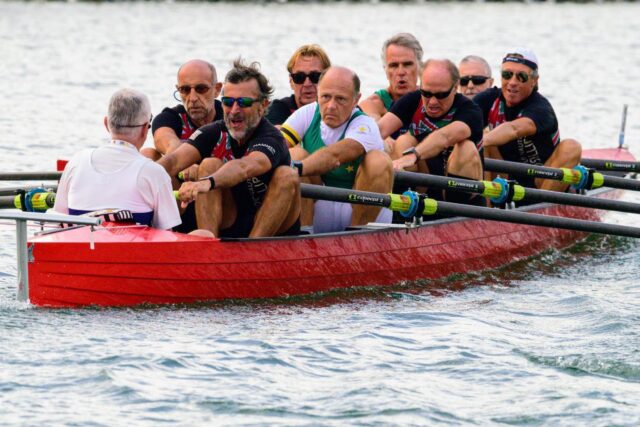 CANOTTAGGIO MASTER, ARGENTO PER L’OTTO OVER 64 AI CAMPIONATI DEL MARE DI GENOVA